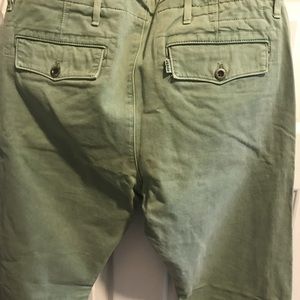 Men’s Levi chino pants